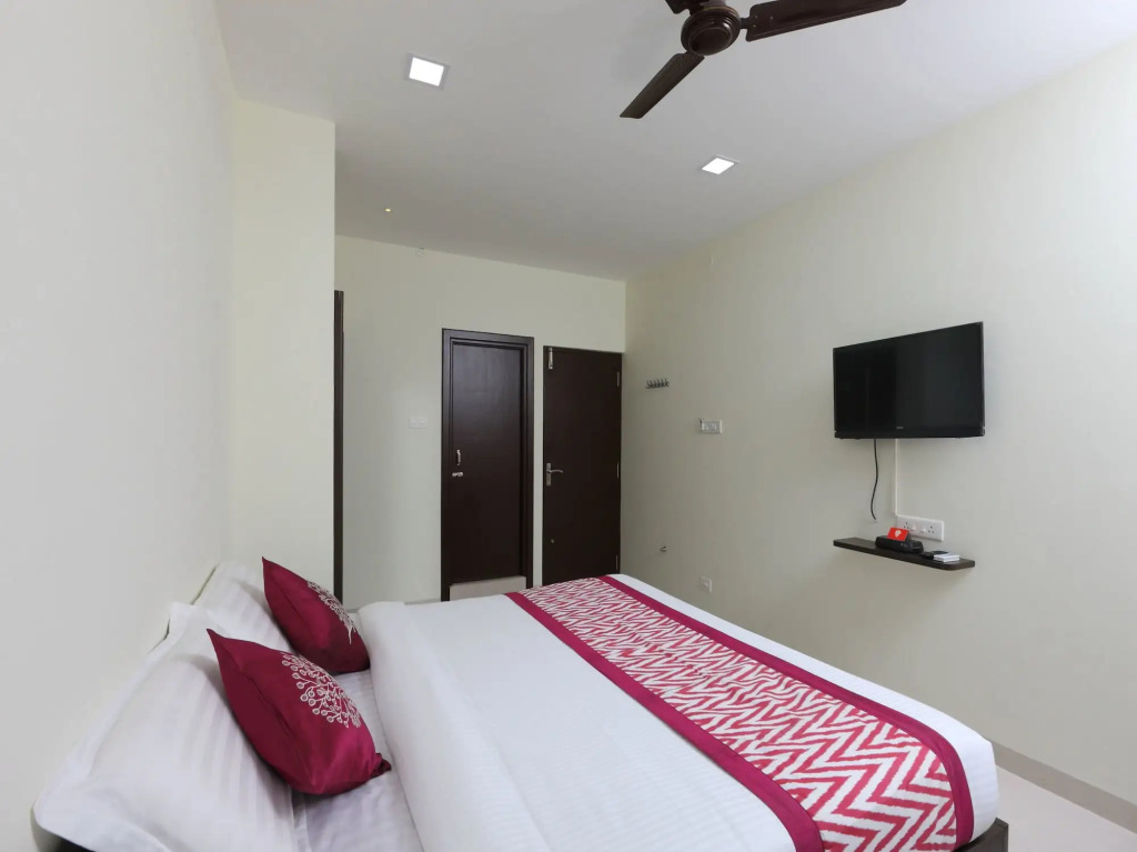 Super Hotel O Perfect Stay Near Meenambakkam Metro Station