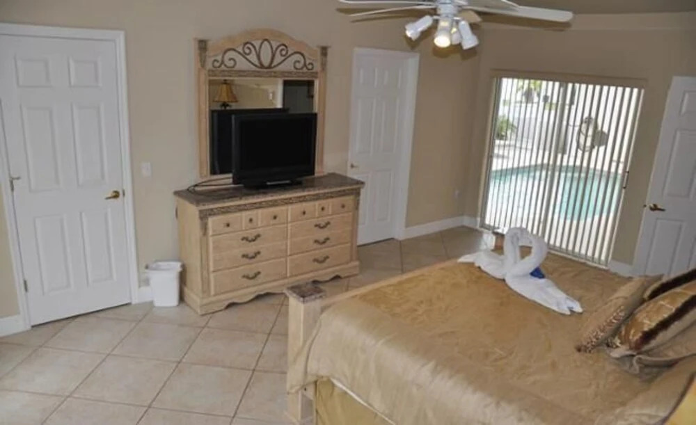 Keystone - Shady Oak House 393 4 Bedroom Home