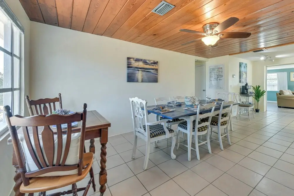 2 Mi to Manasota Key Beaches: Coastal Getaway
