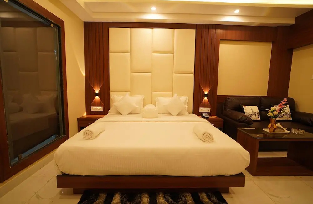 Royal Palace Beach Resort