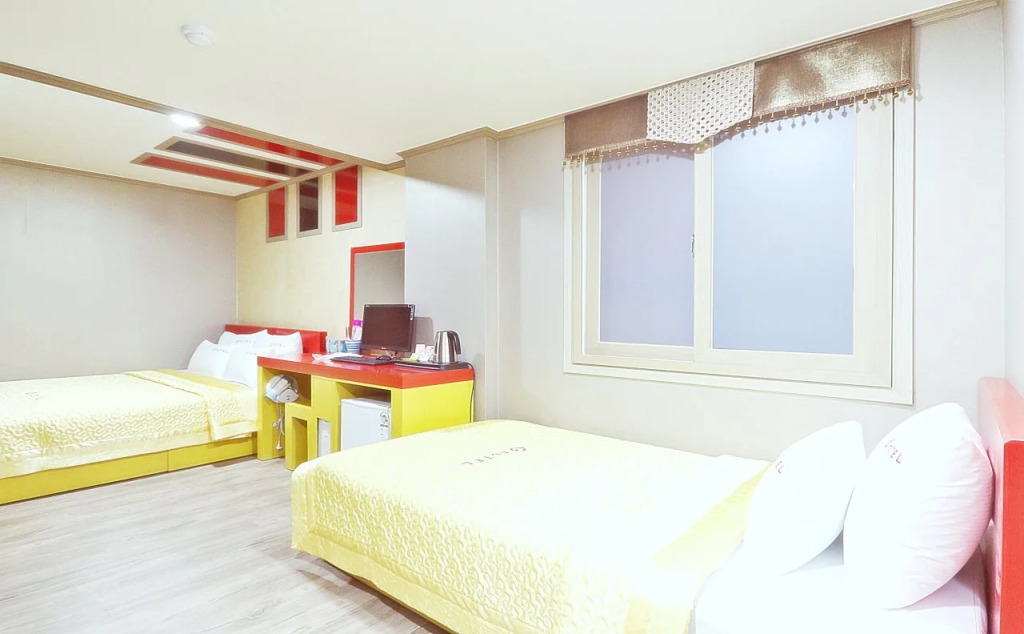 G Hotel