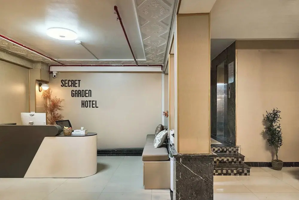 Secret Garden Hotel Phan Xich Long by Urban B