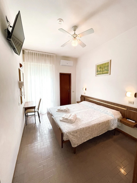 Hotel Sara - 3 Guests Room - n 6