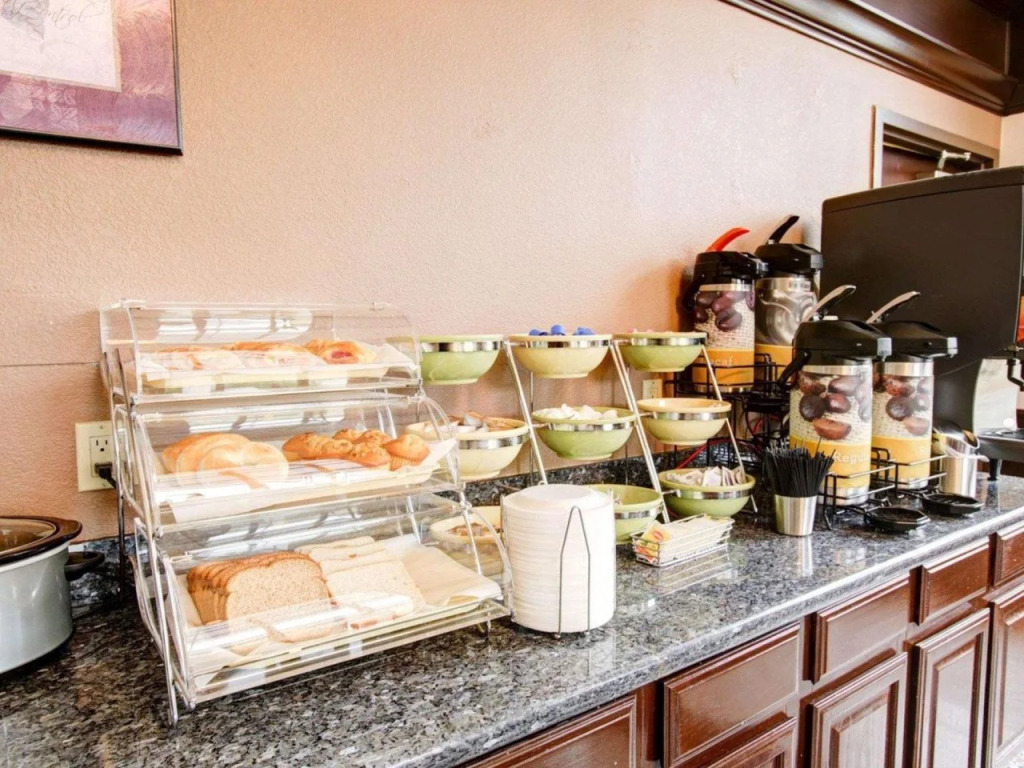 Quality Inn & Suites Waco North
