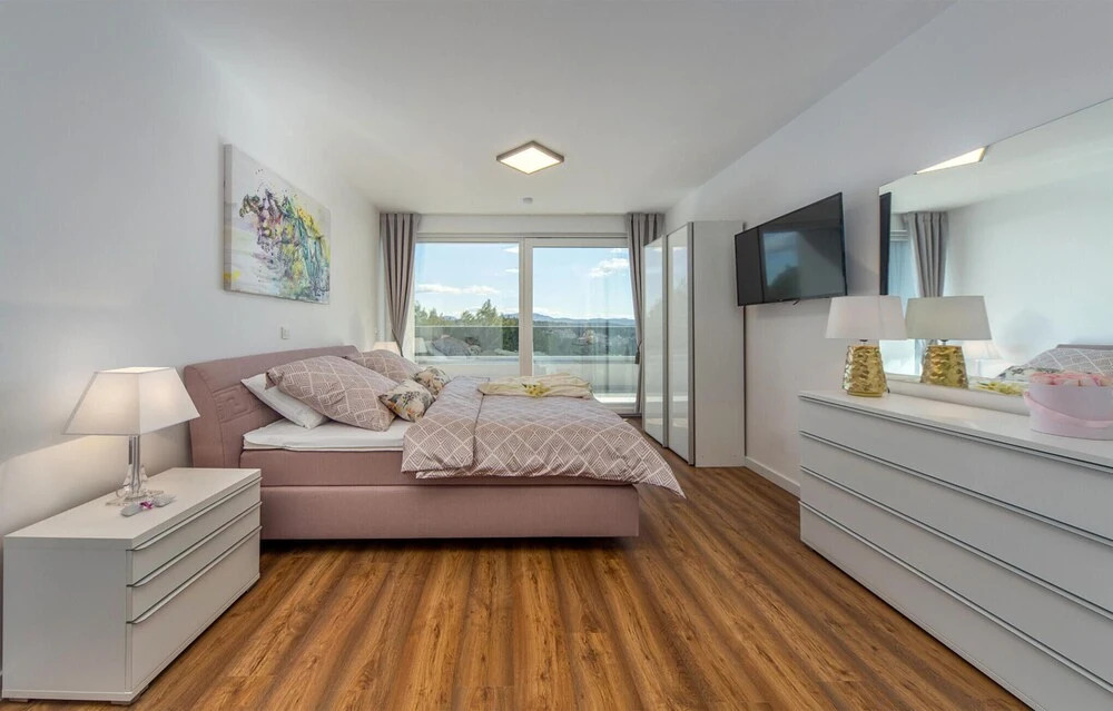 Nice Home in Sibenik With Sauna, 5 Bedrooms and Heated Swimming Pool
