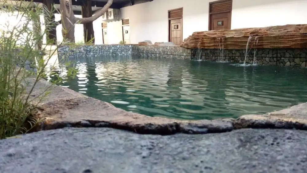 Coconut Hotel - Hostel