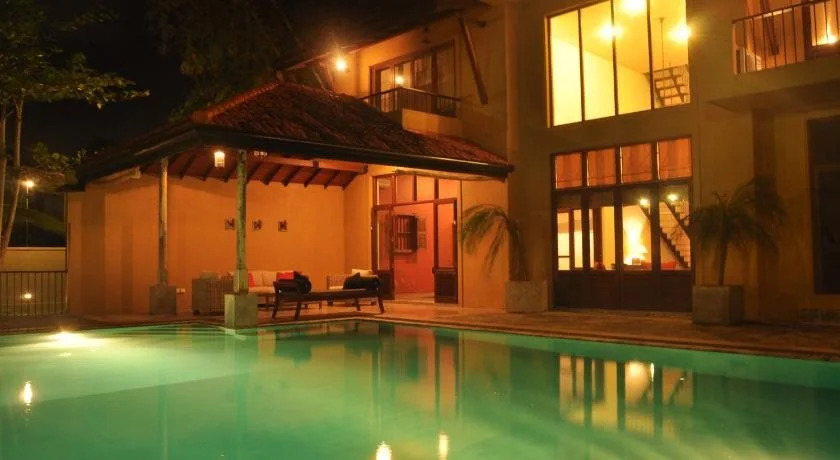 Lake Villa