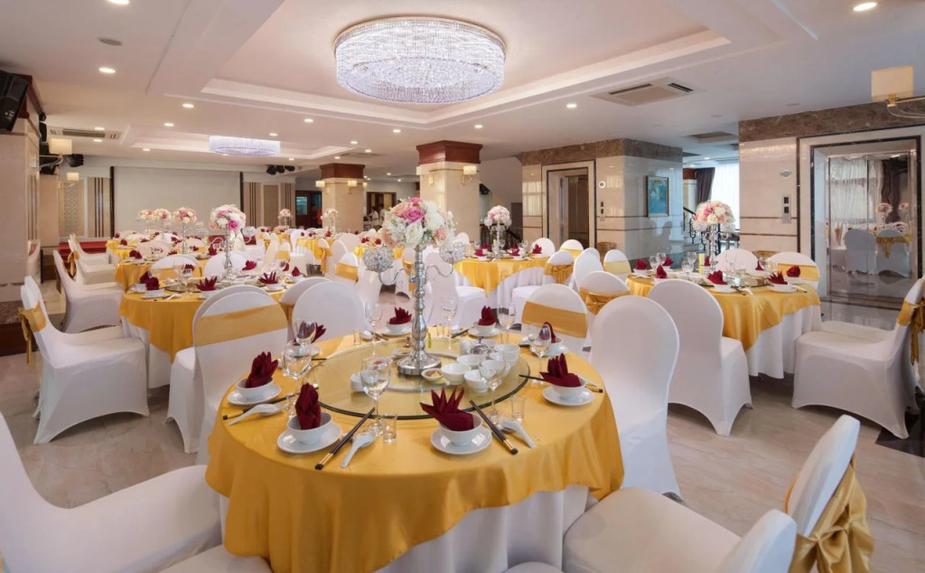 Royal Palace Hotel