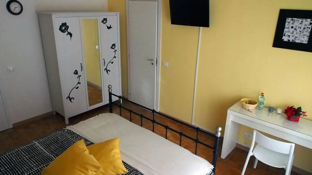 Vatican's Angelo B&B