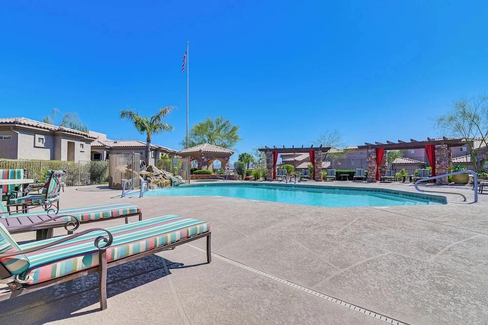Hike & Golf in Fountain Hills! Resort-style Condo