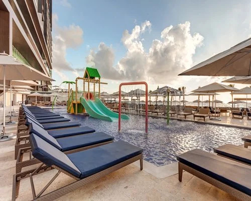 TravelSmart at Royalton CHIC Suites Cancun, Cancún, Mexico