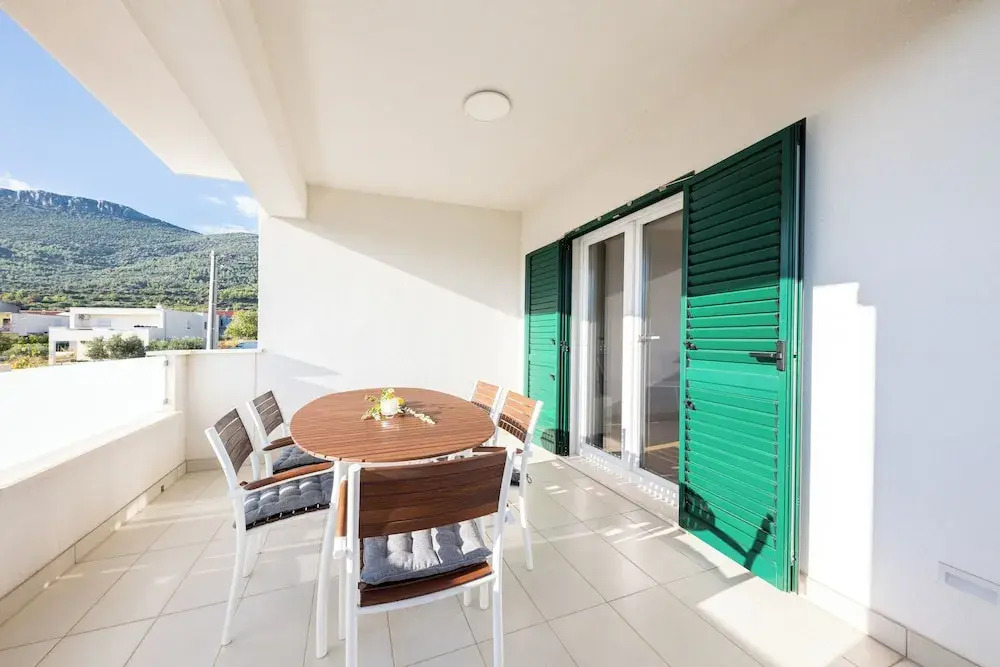 Olive Leaf Kastela - First Floor Apartment