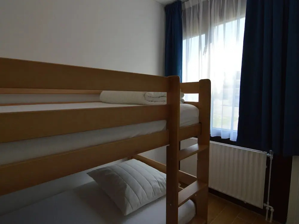Apartment in Nieuwvliet with Roof Terrace, Garden, Parking