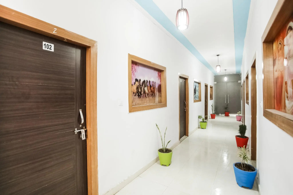 OYO 68714 Pushp Vatika