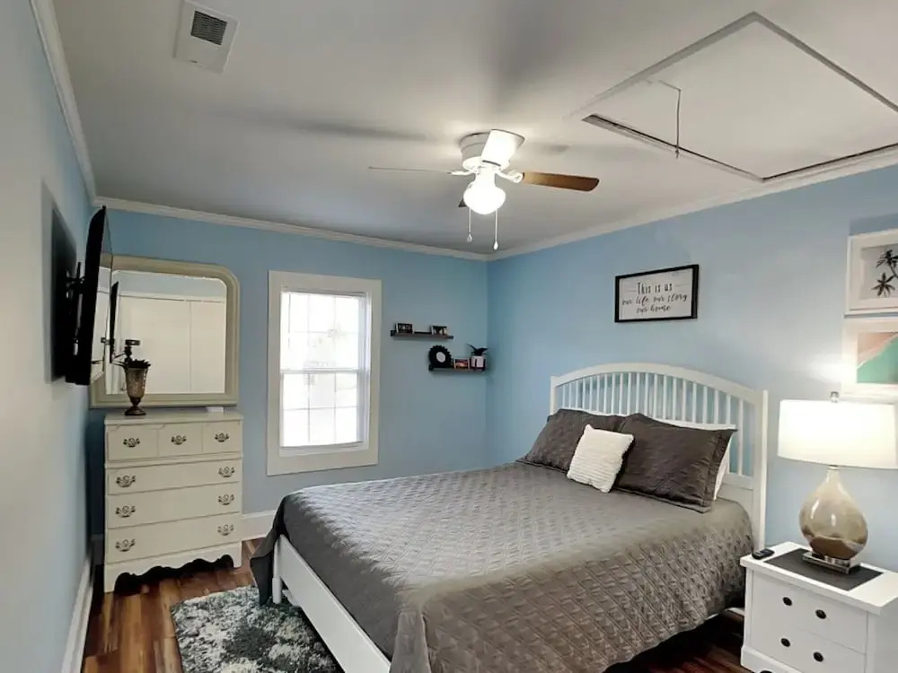 East Coast Ku'uipos Cottage by Carolina Retreats