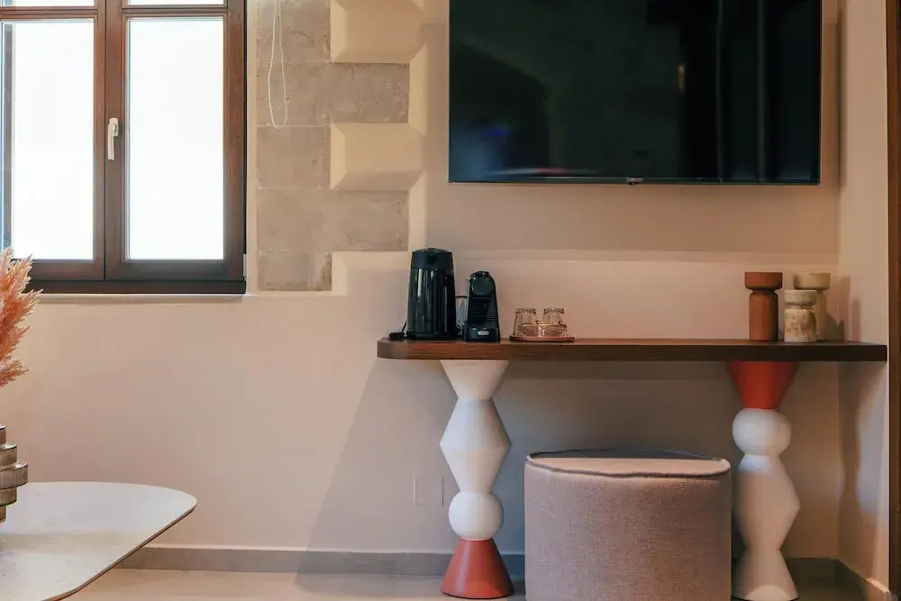 La Montre Luxury Boutique Suites