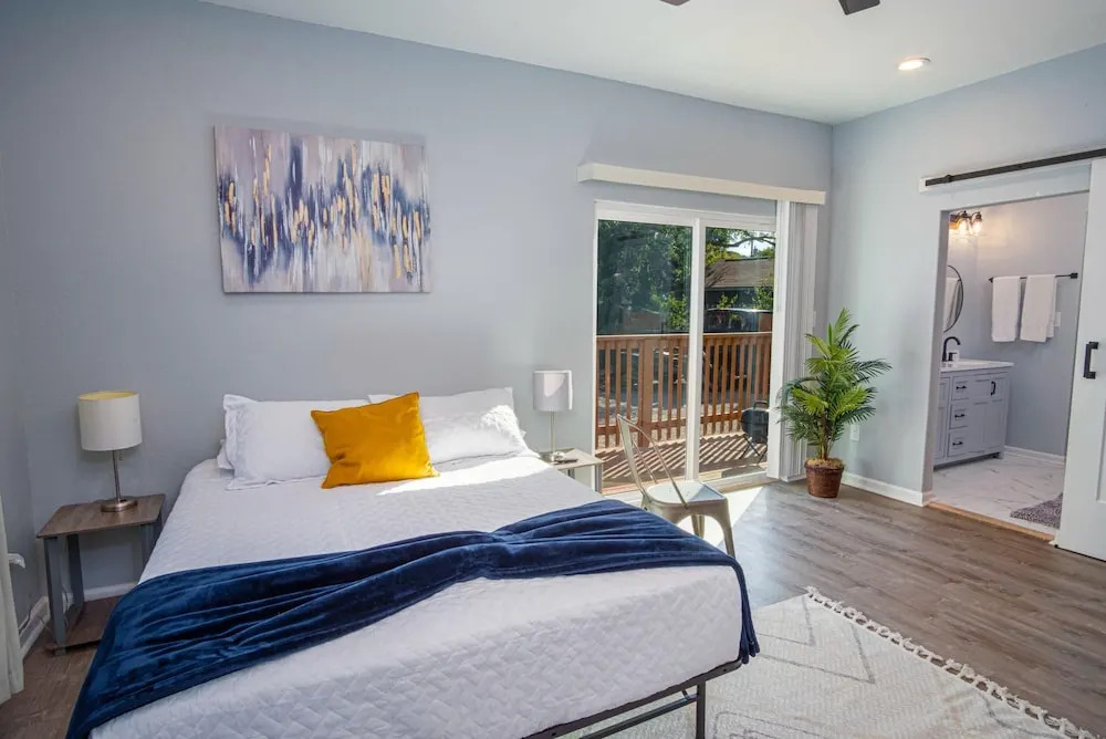Spectacular Brand New 4br/2.5ba Near DT/ Riverwalk