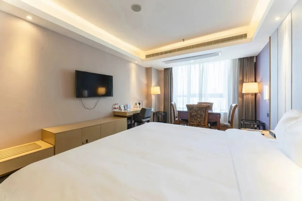 Lavande Hotel Qijiang High-speed Railway Station