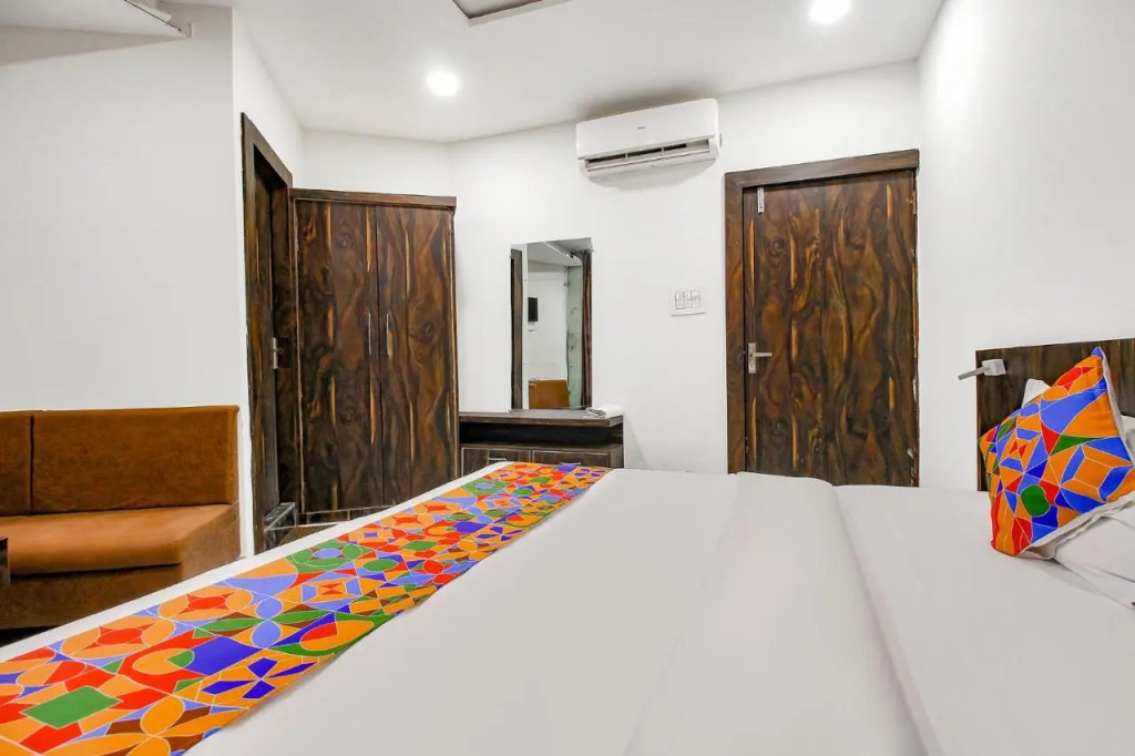 FabHotel HTC