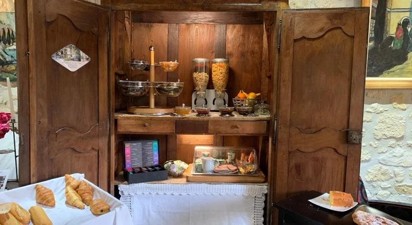 Logis Hotel Restaurant Hostellerie de la Tour