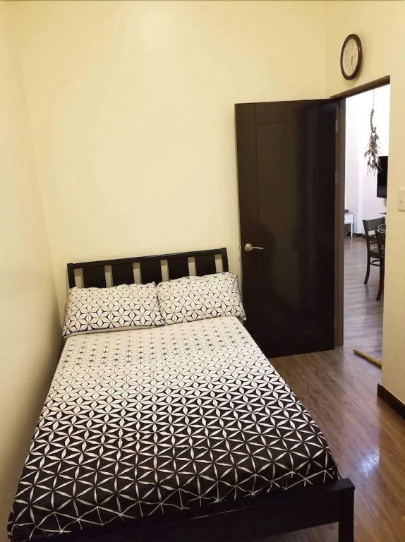 Rosarich Homestay - Bristle Ridge Residences