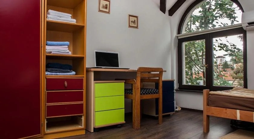 Easy Hostel