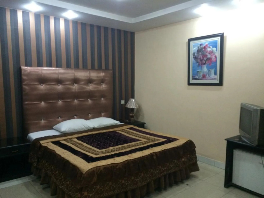 Mall View Hotel