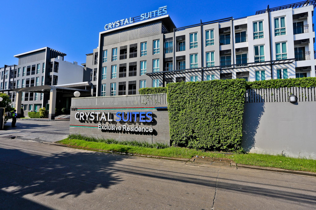 Crystal Suites Suvarnbhumi Airport