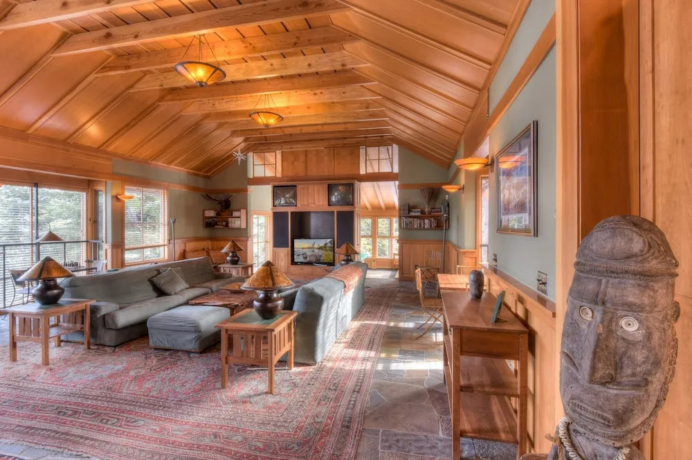 Luxury Northstar Palace w/ Hot Tub & Games