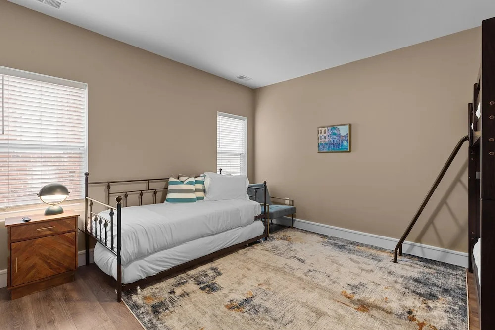 Bright Urban Comfort | JZ Vacation Rentals