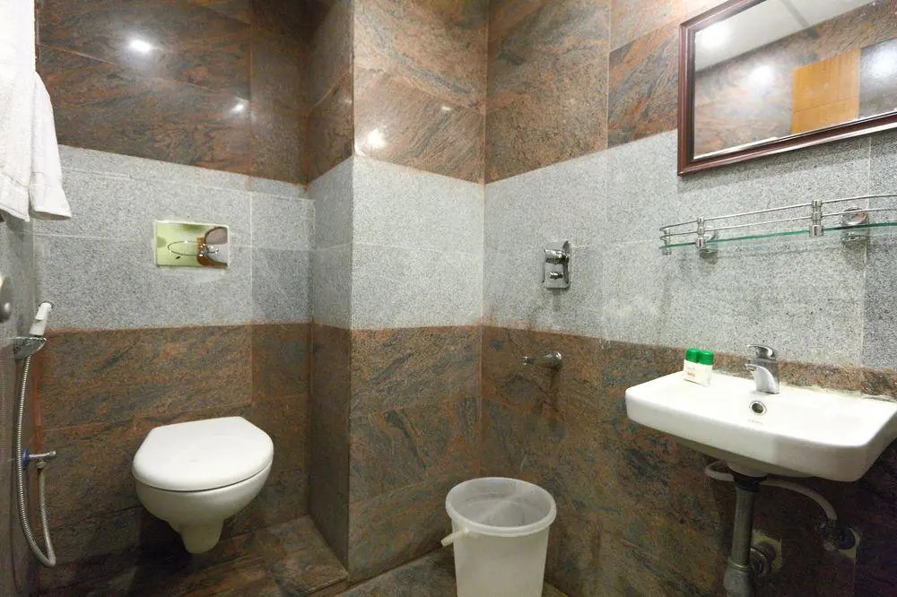 OYO 5446 Hotel Maharajay