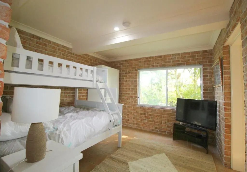 Barefoot, 32 Skyline Crescent, Crescent Head
