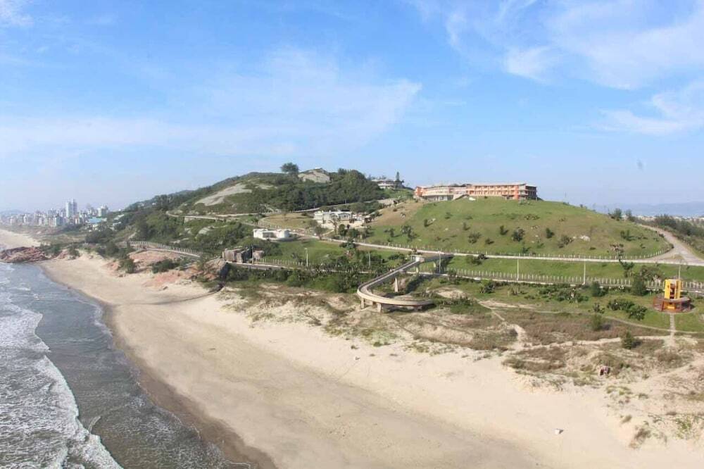 Laguna Tourist Hotel