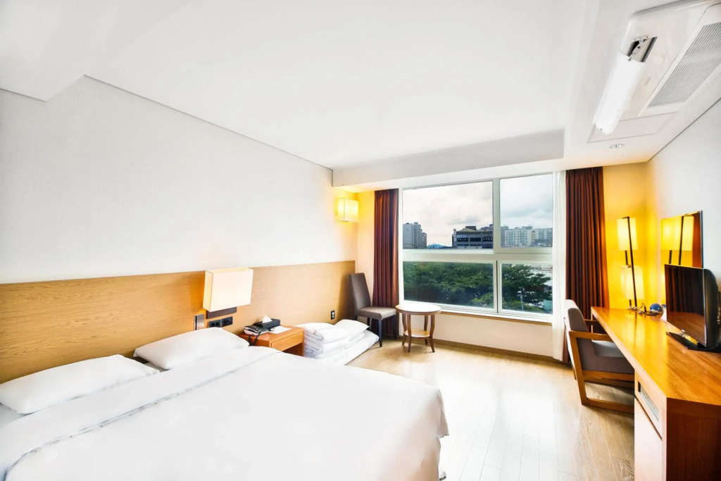 Bareve Hotel