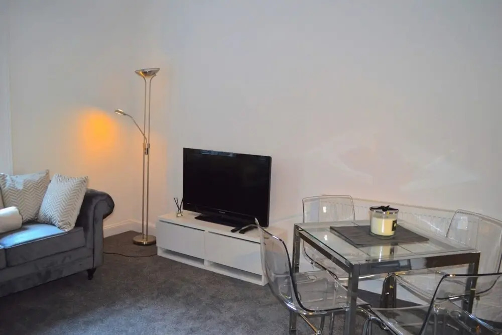 Central 3 Bedroom Flat