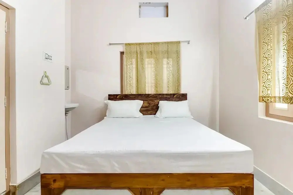 Hotel Bhawani Palace by OYO Rooms