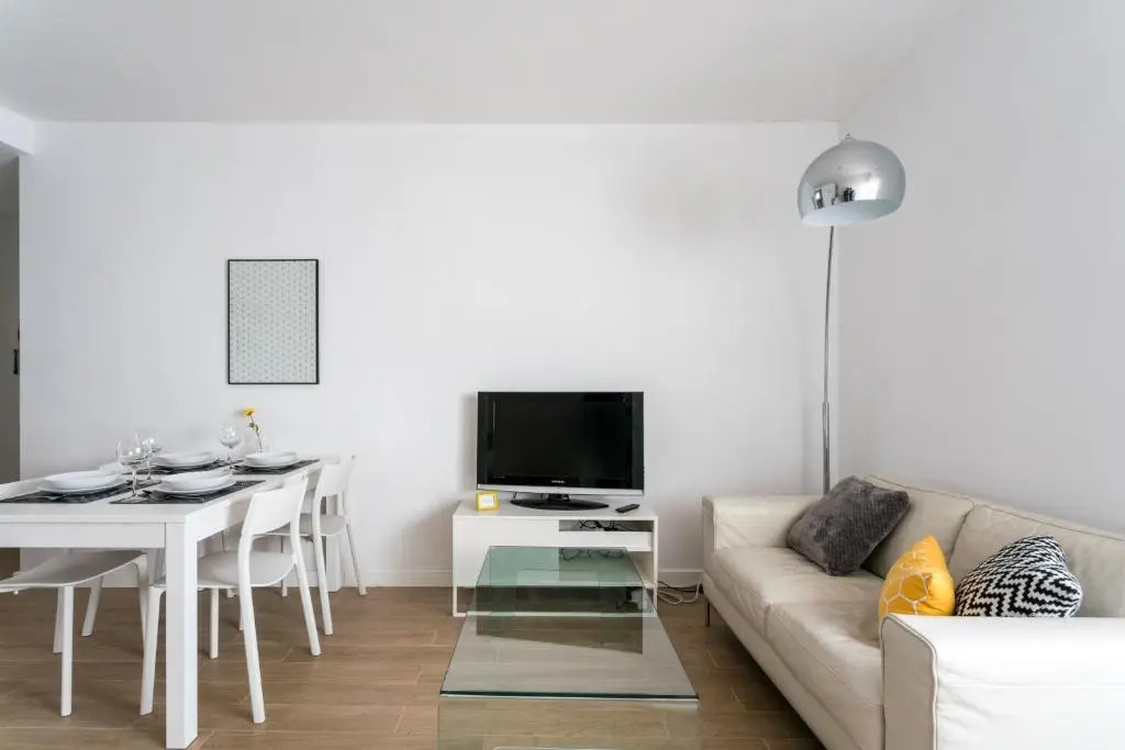 TRIANA 3 Bedrooms & 2 bath Parking Included