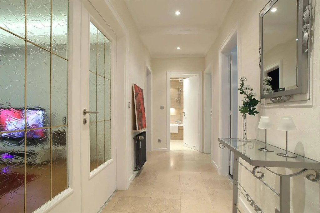 The Queen Luxury Apartments - Villa Carlotta