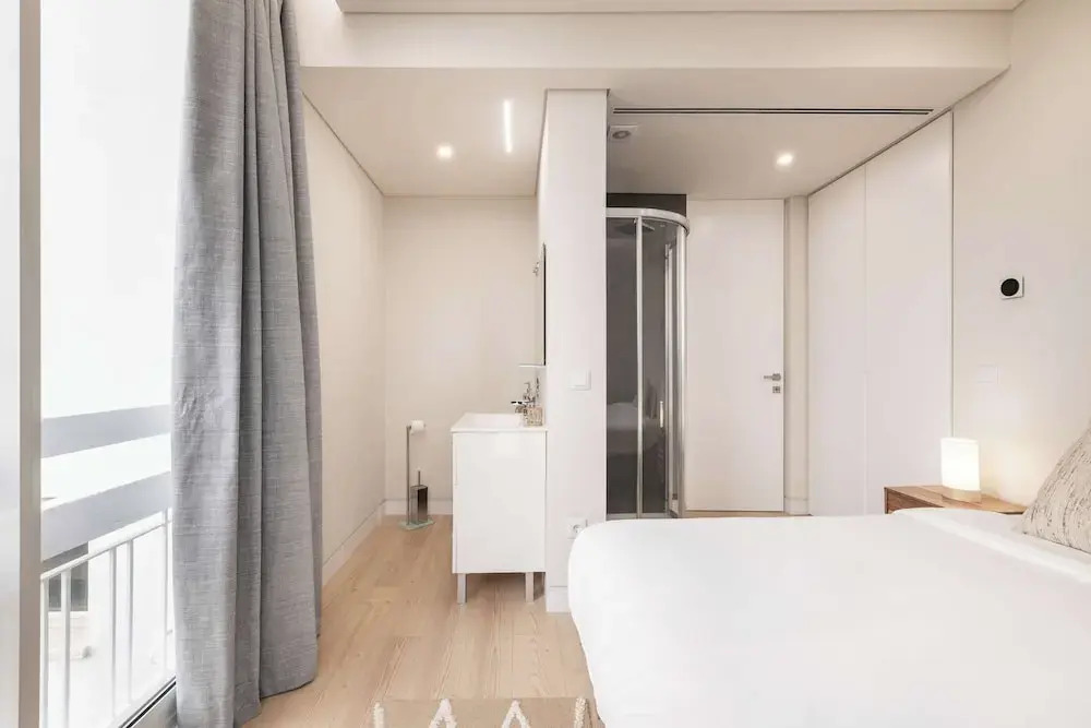 Bay View Penthouse by Olala Home