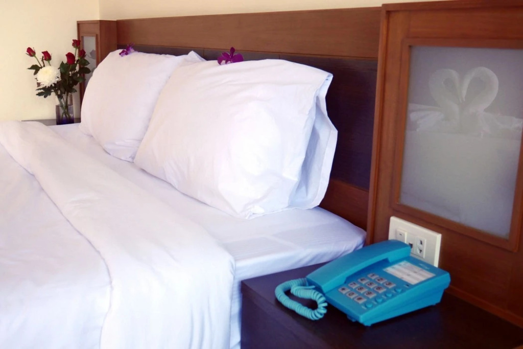 Suite Dreams Hotel