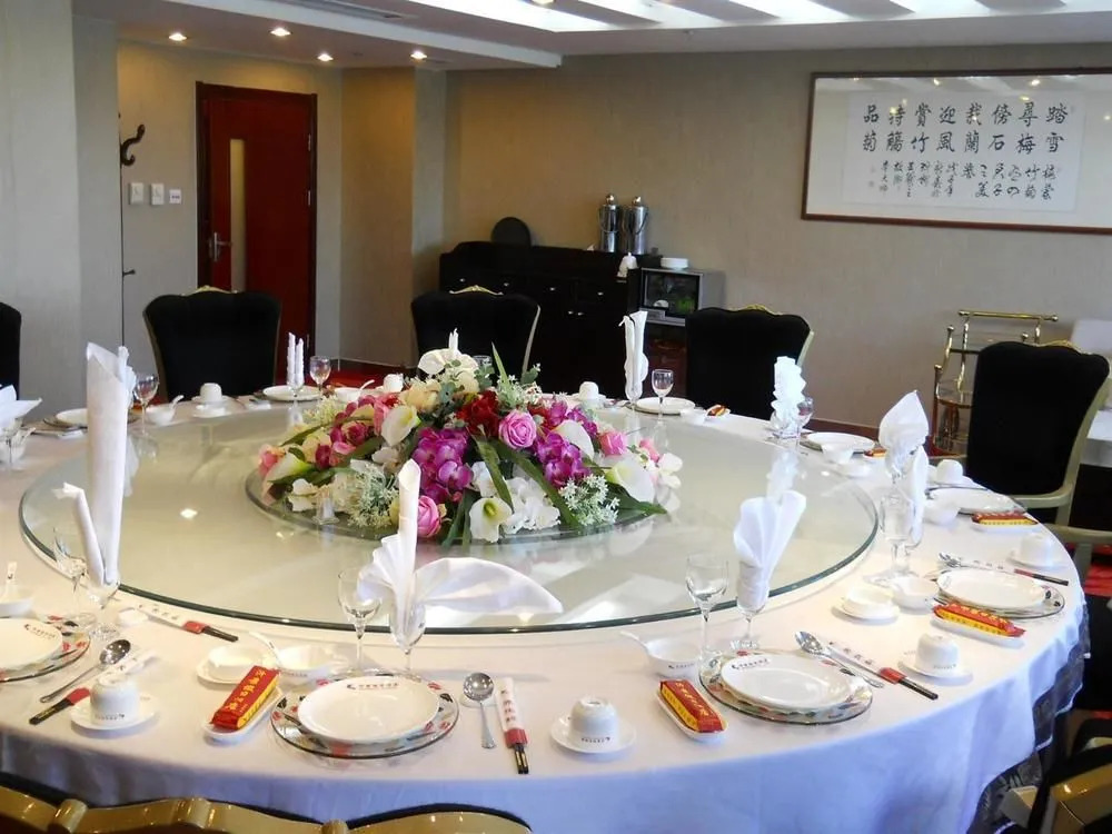 Yijing Holiday Hotel Yimeng Road Branch