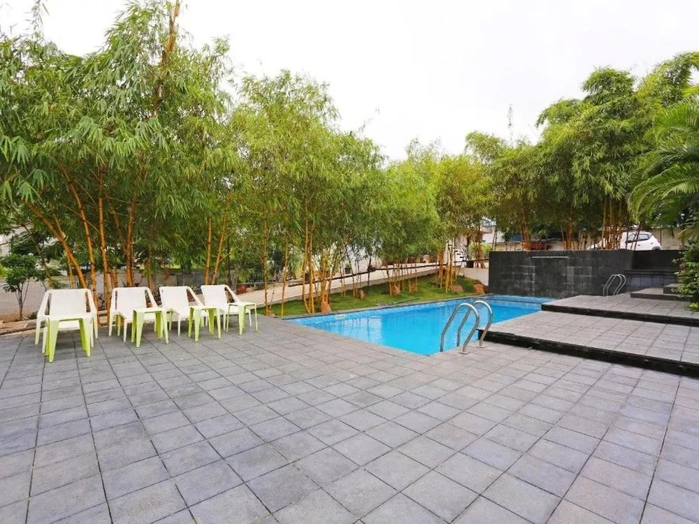 NAMSTAY - The Oasis Hotel