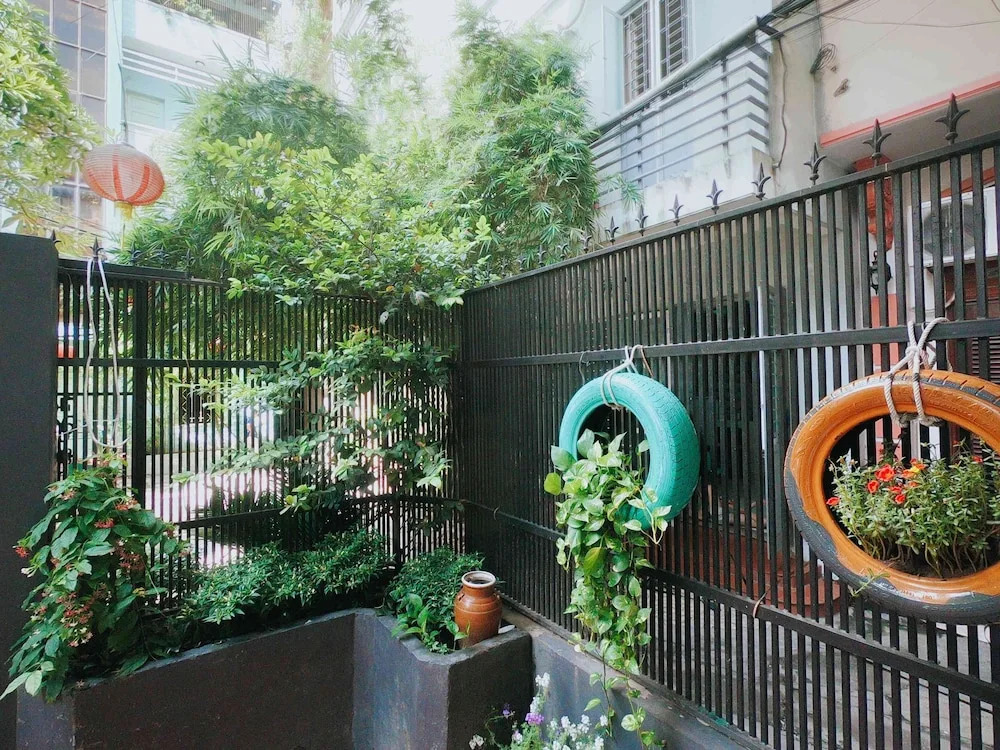 Le Plateau Hostel