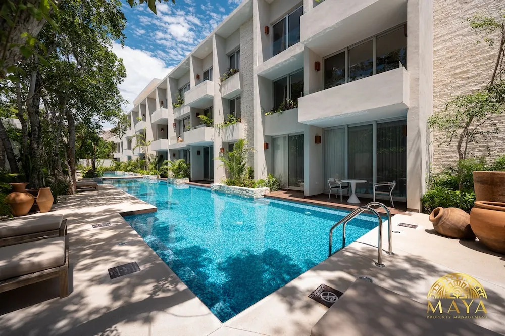 NHOA 112B Lux 1BR Condo Plunge Pool in Aldea Zama