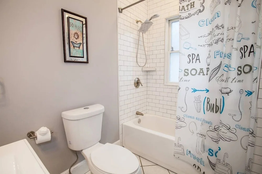 Central Boston 5 Bed 2 Bath North End-sleeps 10