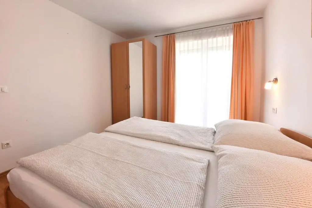 Apartments house Tomic for max 22 persons Maj Poreč