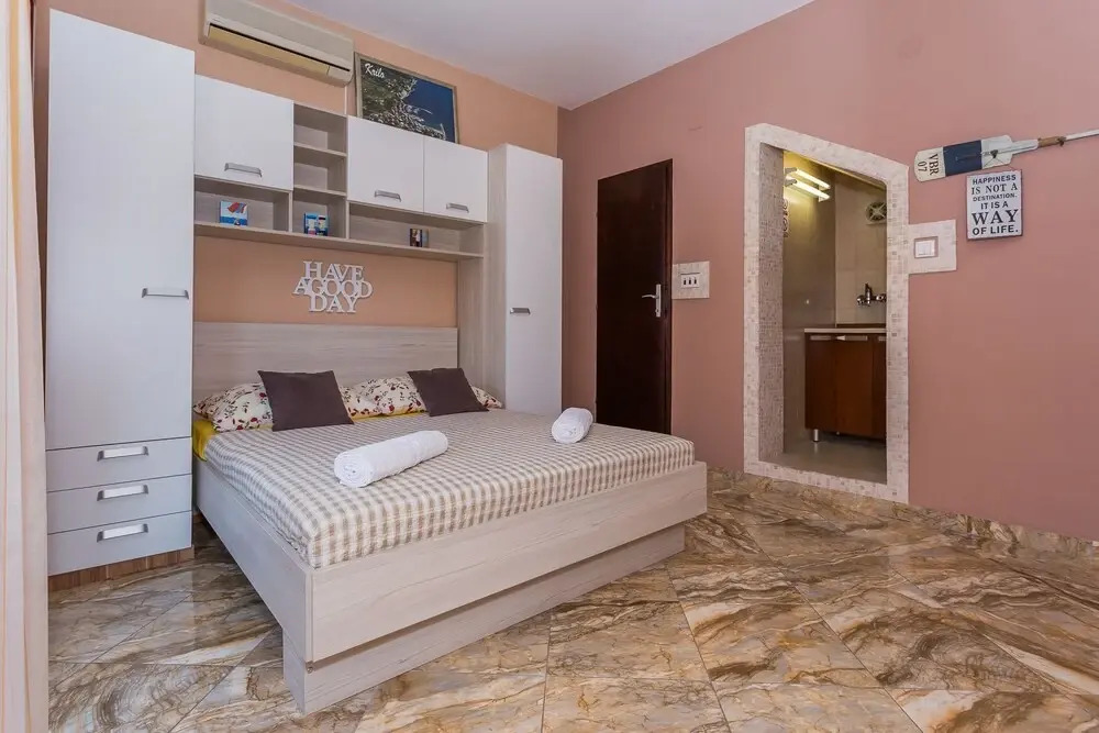 Verica - 15 m From Beach - SA1