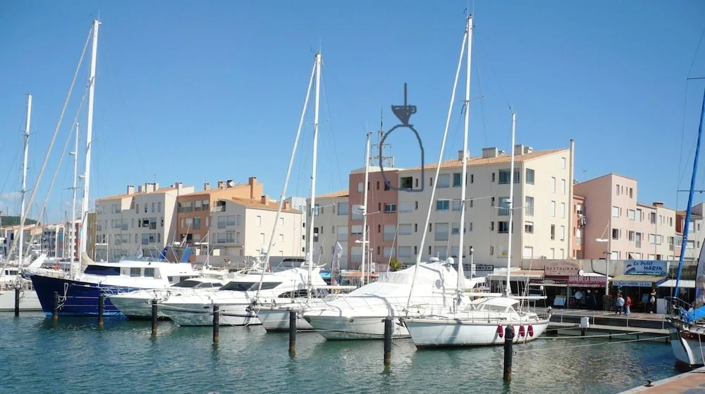 Apartment With 2 Bedrooms in Cap D'agde, With Wonderful sea View and F