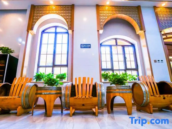 Theme Hotel Turpan Camel Bell Winery