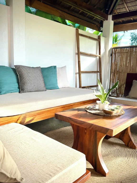 Yumi Villas Port Barton